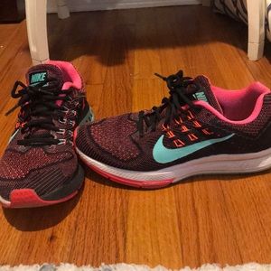 Nike Zoom Structure 18